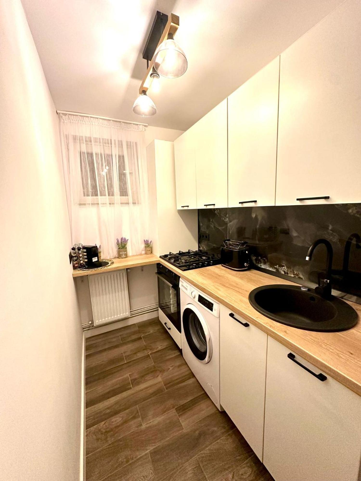 Evelyn Apartment Bistrita  Bagian luar foto