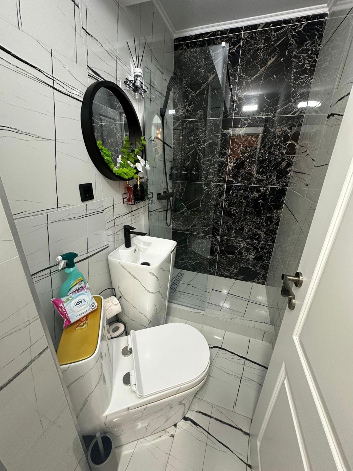 Evelyn Apartment Bistrita  Bagian luar foto